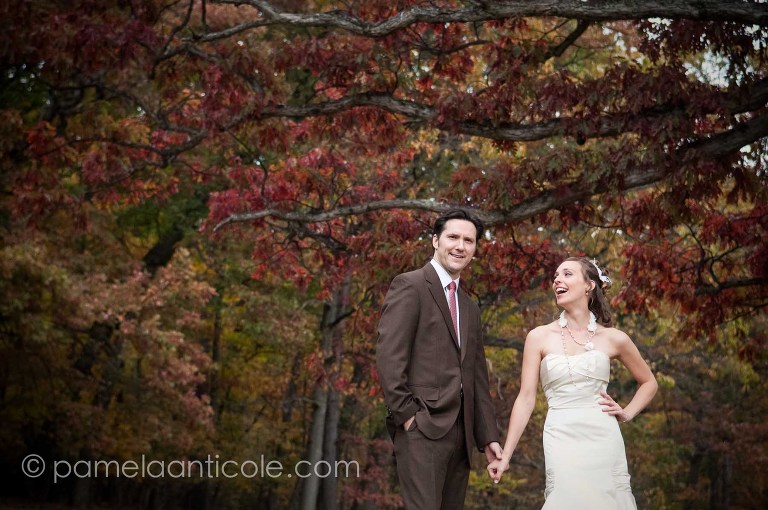 bride and groom, fall foliage, hartwood acres wedding photos, pittsburgh wedding photos, bride laughing, steve dietz photography, erica dietz photography