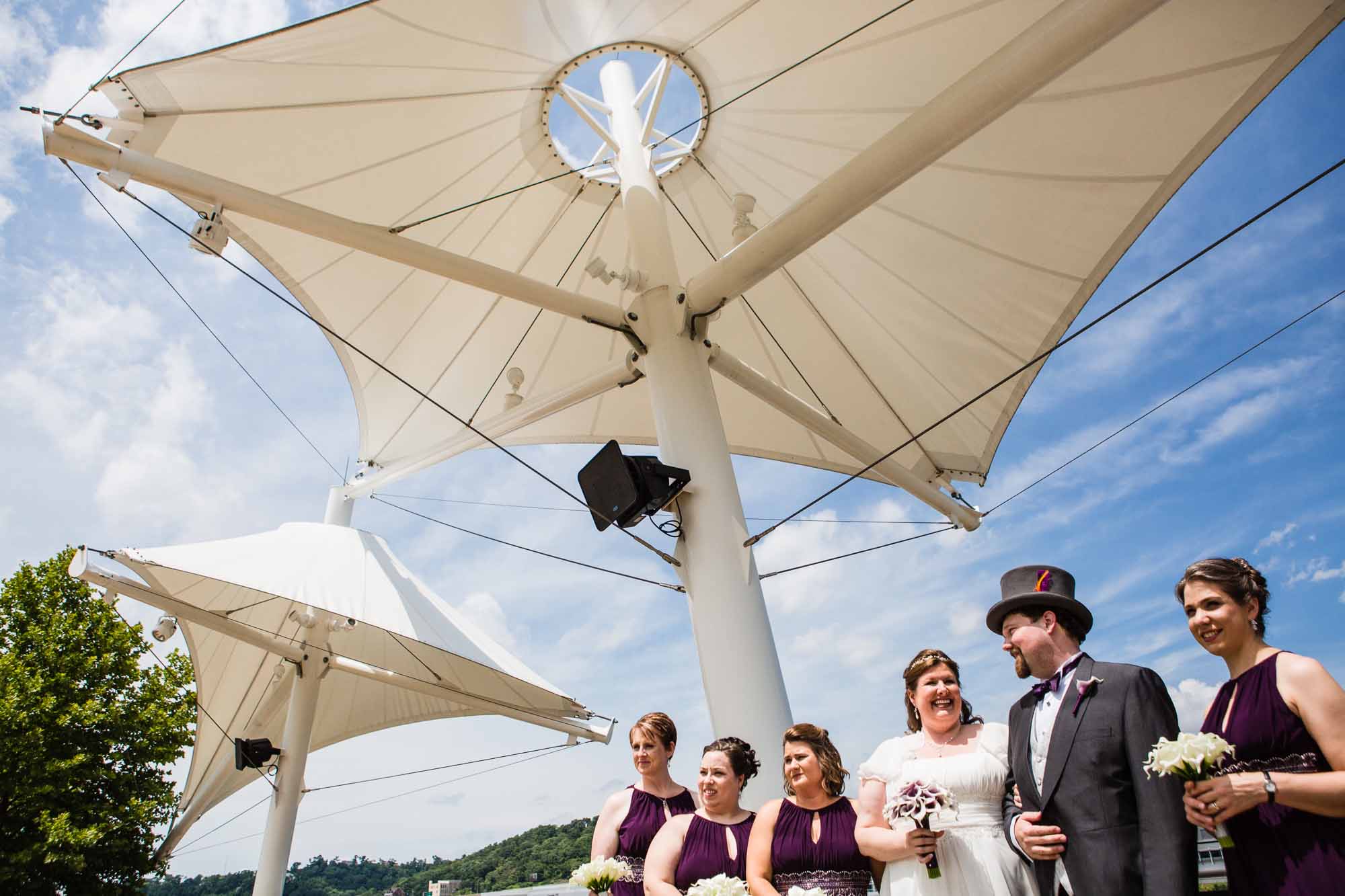 Jen and Josh @ Wyndham and Block House (at the Point) downtown in Pittsburgh  » Pamela Anticole, Pittsburgh Photographer, image size:2000x1333