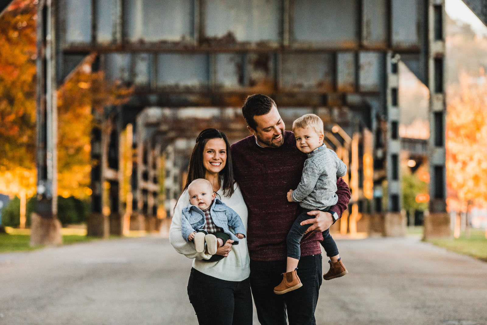 pittsburgh family photographer pamela anticole offers mini sessions all throughout pittsburgh.